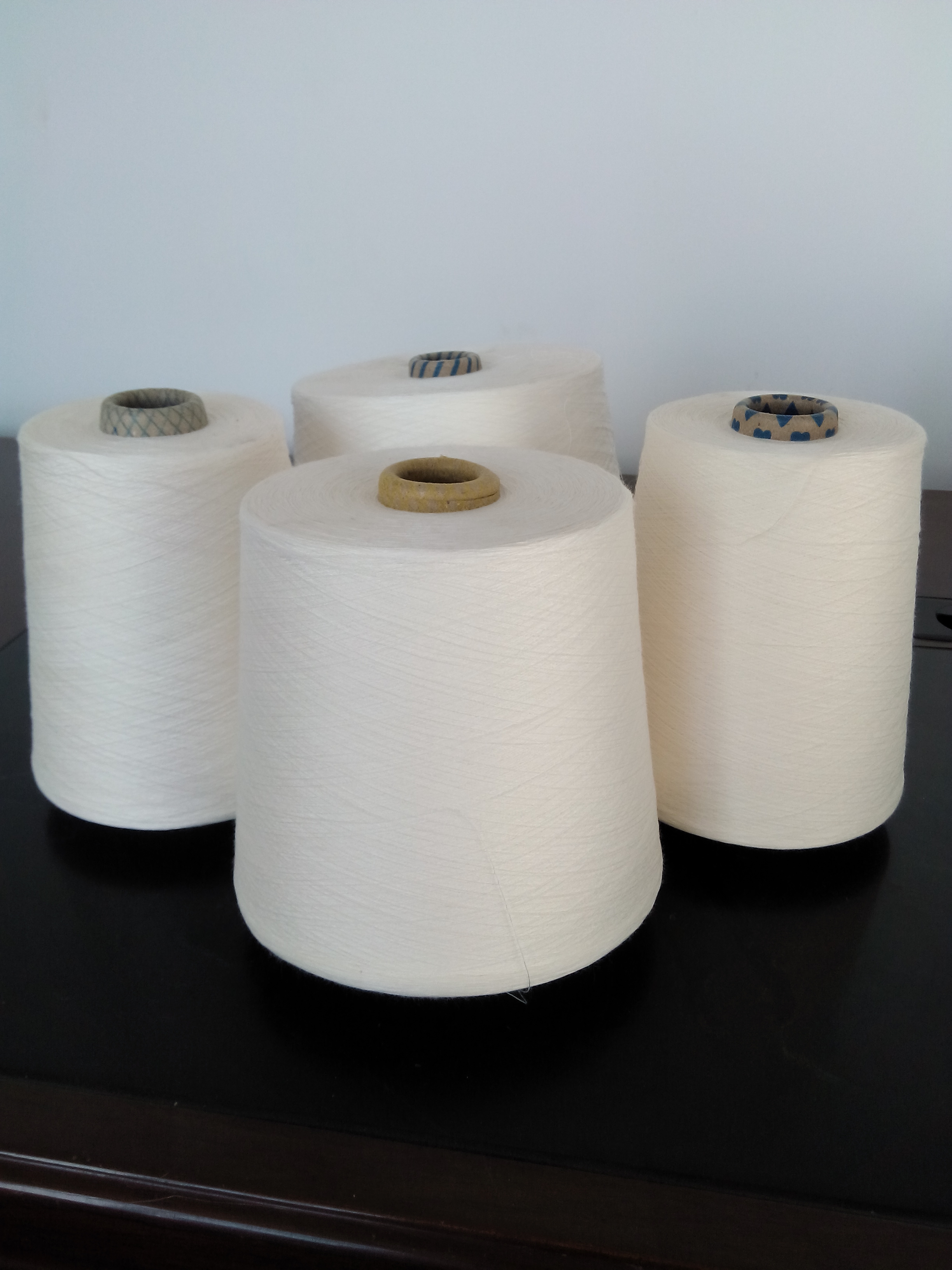 首页 纺织材料 纱线 混纺系列纱线 >竹纤维棉混纺纱40支32支2jmcsa2