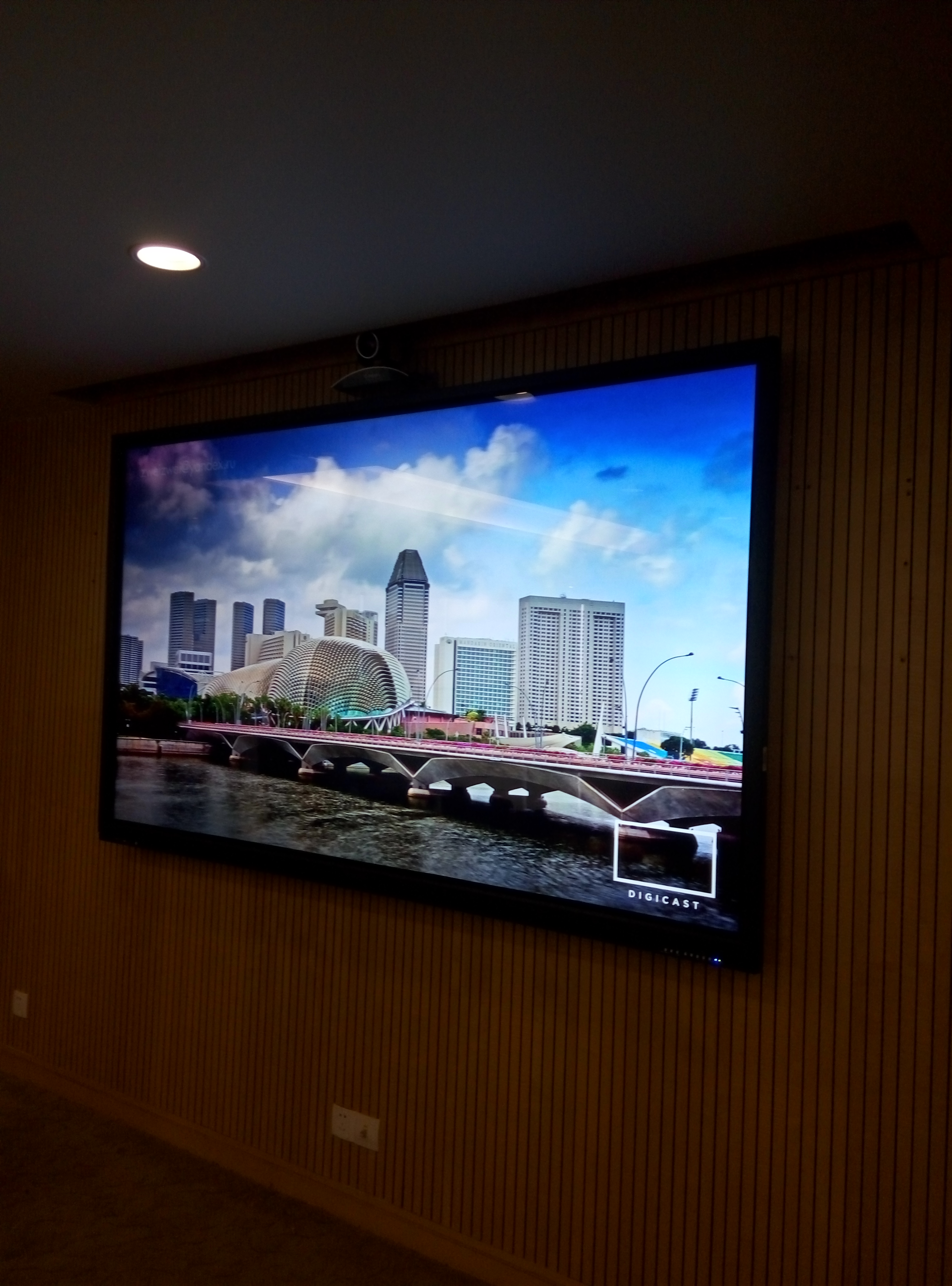 100寸4k液晶显示器触摸一体机全新报价