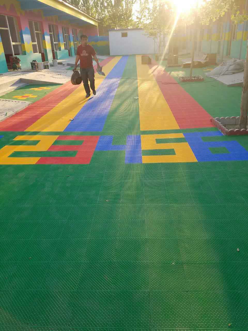 幼儿园悬浮拼装地板@幼儿园悬浮地垫